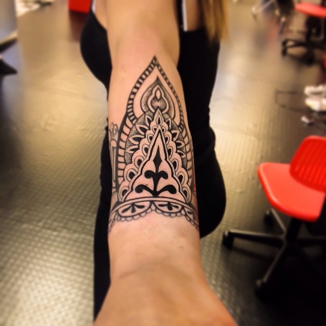 By: @piroz_tattoo #arm#tatoolife #tattoo#ink#tattoos#tatuering#gadd#stockholm#nicesthlm#lines#dotts
