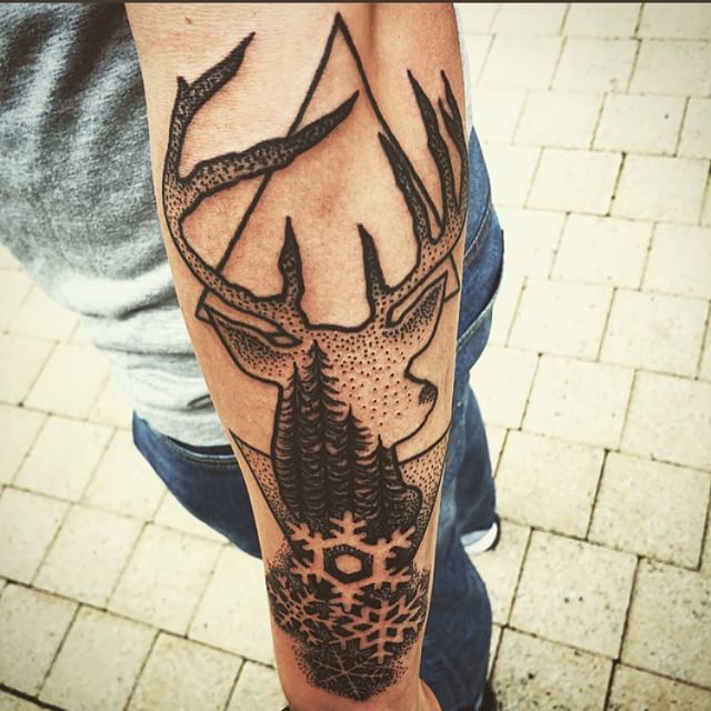 @piroz_tattoo #tattoo#ink#tattoos#tatuering#gadd#stockholm#nicesthlm#lines#dots#onlyblack